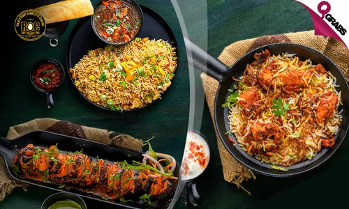 Indian Street Food & North Indian Cuisine at Raju’s Chaat & Omelette Centre!